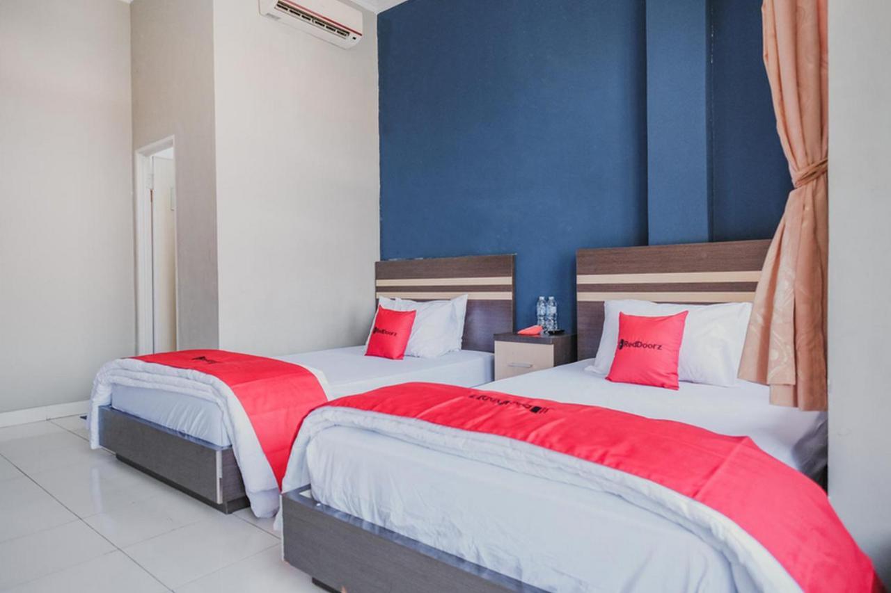 RedDoorz @ Jalan Hayam Wuruk Lampung 2 Hotel Bandar Lampung Bagian luar foto