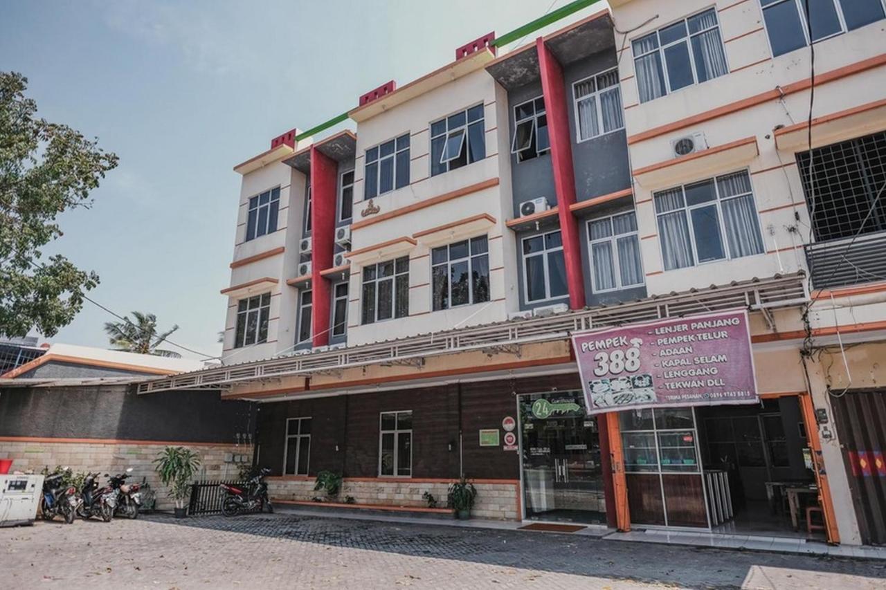 RedDoorz @ Jalan Hayam Wuruk Lampung 2 Hotel Bandar Lampung Bagian luar foto